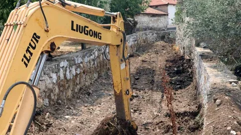 Muğla'da Dere Temizliği Çalışmaları Devam Ediyor