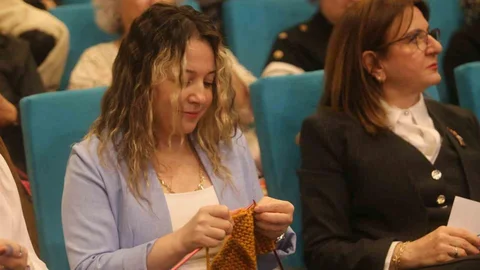 Bursa'da Kadınlardan Huzurevine Sevgi İliği