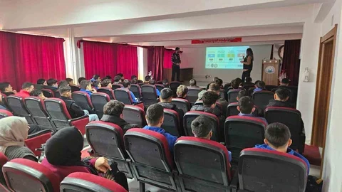 Tomarza'da Siber Güvenlik Semineri Düzenlendi