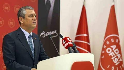 CHP Genel Başkanı Özgür Özel Açıklama Yaptı