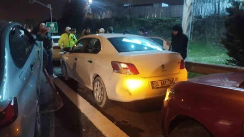 İstanbul'da 8 Araçlı Zincirleme Kaza