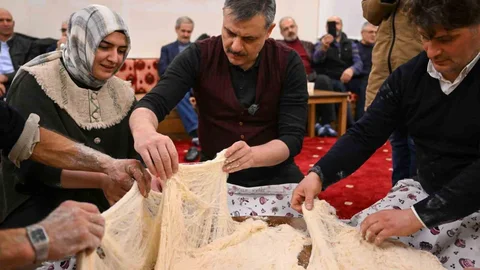 Erzurum'da Tel Helvası Geleneği Kutlandı