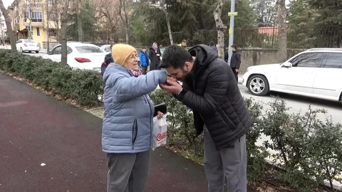 Isparta'da Cüzdan Buldu İnsanlık Dersi Verdi