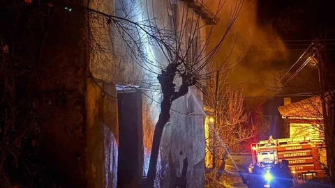 Köy Evinde Yangın Çıktı