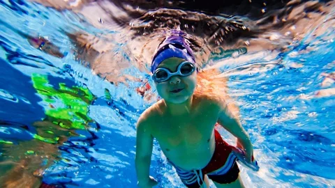 Ümraniye'de Yüzme Sporuna Erişim Artıyor