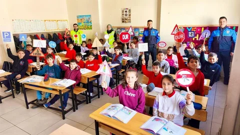 Adıyaman'da Trafik Eğitimi Verildi