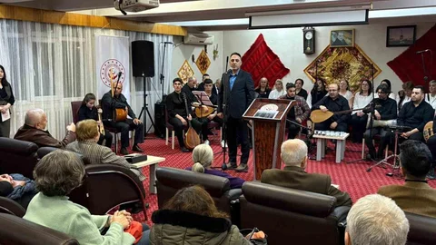 Mübadil Türkülerle Duygusal Akşam