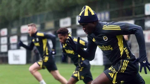 Fenerbahçe Trabzonspor Maçına Hazırlanıyor