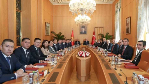 TBMM Başkanı Kurtulmuş'tan Açıklamalar