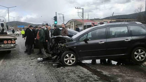Denizli’de Trafik Kazası: 1 Ağır Yaralı