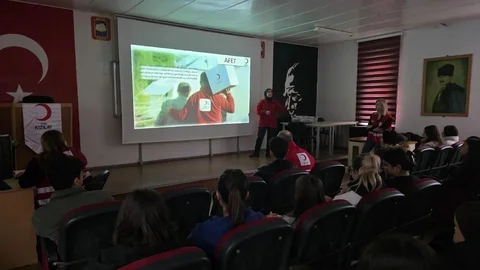 Söke'de Öğrencilere Afet Bilinci Eğitimi