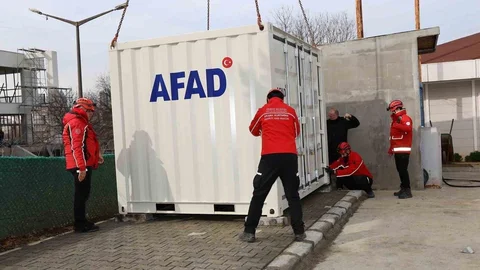 Ataşehir'de Deprem Konteyneri Uygulaması