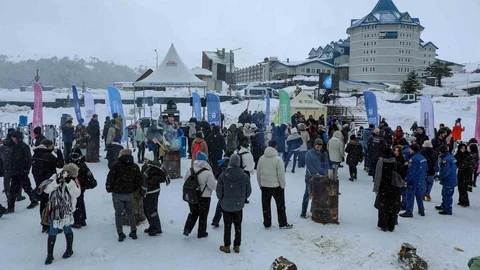 Uludağ'da Gençlik Buluşması Gerçekleşti