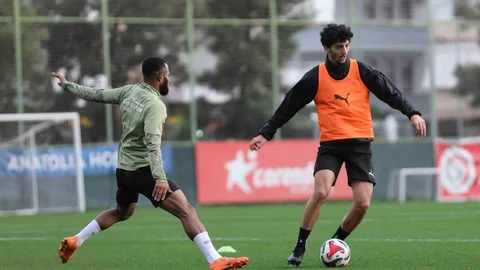 Alanyaspor Konyaspor Maçına Hazırlanıyor