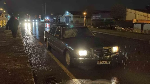 Sivas'ta Yaya Otomobil Çarpması Sonucu Yaralandı