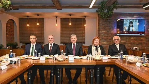 Eskişehir Valiliği Müdürü için Veda Yemeği