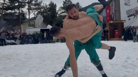 Karakucak Güreşlerinde İki Şampiyonluk Bir Arada