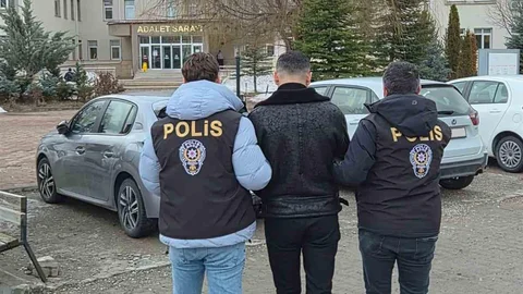 Firari Hükümlü Sivas’ta Yakalandı