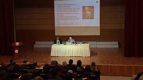 Fethiye'de Öğrencilere Bilişim Semineri