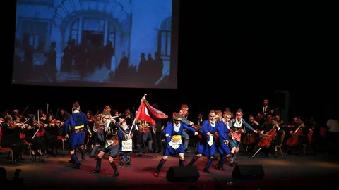 Balıkesir'de Atatürk Ezgileri Konseri