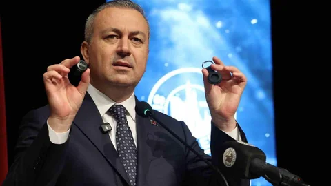 Sivas'ta Özel Çocuklara Takip Cihazı Dağıtıldı