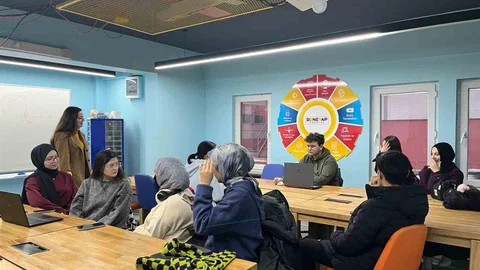 Yapay Zeka Eğitimi Düzce'de Yoğun İlgi Gördü