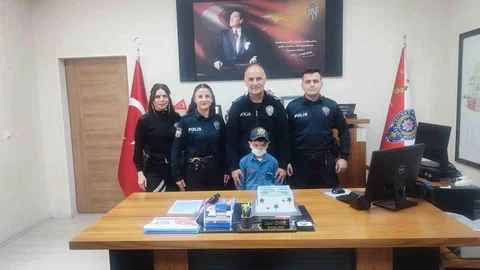 Lösemiyi Yenen Çocuk Polis Oldu