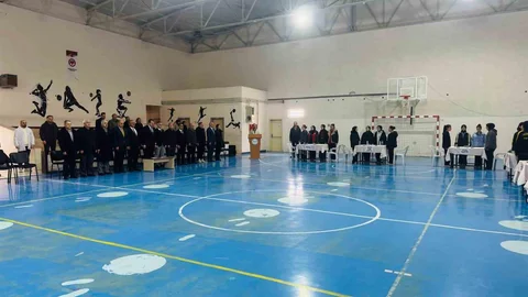 Vezirköprü'de Liseler Arası Bilgi Yarışması Düzenlendi