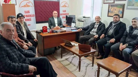 Elazığ Gezin Köyü'nde Toplantı Yapıldı