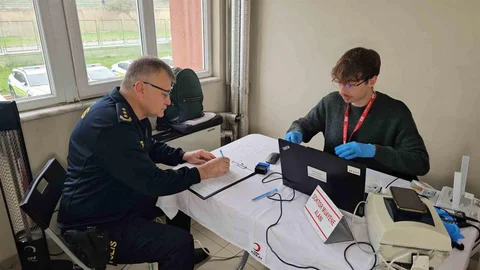 Nazilli'de Kızılay'a Kan Bağışı Destekleri