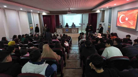 Siirt'te Öğrencilere Dolandırıcılık Eğitimi