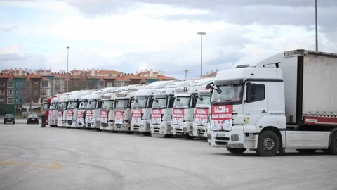 Konya'dan Gazze'ye Yardım Tırları Yola Çıktı