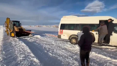 Kars'ta Öğrenciler Mahsur Kaldı