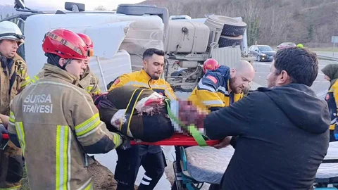 Bursa İnegöl'de Beton Tanker Devrildi