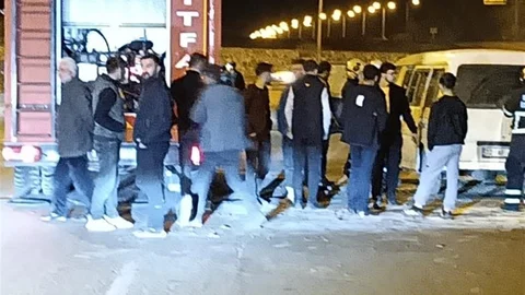 Batman’da Hafif Ticari Araçta Yangın Çıktı