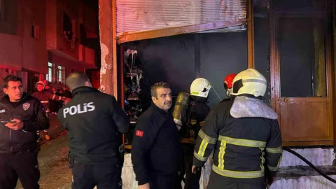 Şanlıurfa'da İş Yeri Yangını Çıktı