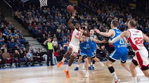 Bahçeşehir Koleji Eurocup'ta Çeyrek Finale Yükseldi