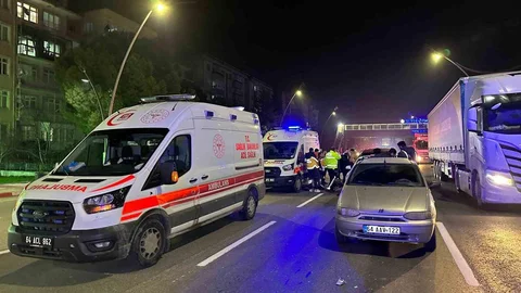 Uşak'ta Zincirleme Kaza: 6 Yaralı