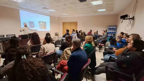 Nazilli'de Sağlık Personeline Eğitim Verildi