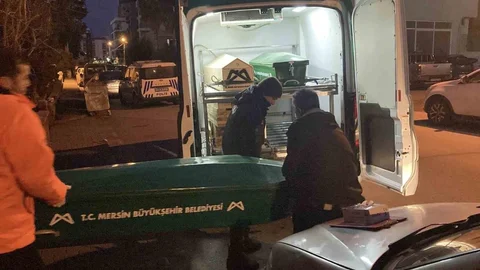 Mersin'de Kavga İhbarı Sonrası Ceset Bulundu