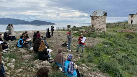 Menteşe Gençlik Merkezi Bodrum'da Sanat Etkinliği Düzenledi