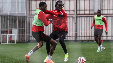 Samsunspor Antalya'da Galibiyet Peşinde