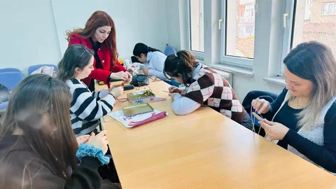 Bilecik'te Kazaziye Takı Kursu Açıldı