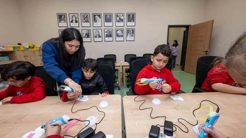 Mersin'de Çocuk Kampüsü Eğlenceli Aktiviteler Sunuyor