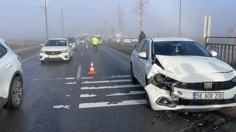 Sivas'ta Zincirleme Kaza Meydana Geldi