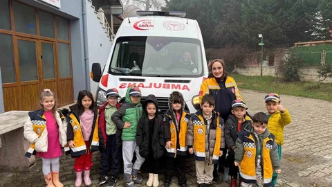 Düzce'de Miniklere Diş Sağlığı Eğitimi