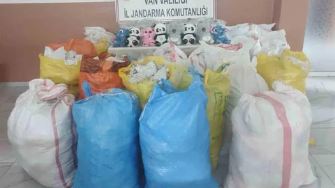 Van'da Kaçak Eşya Operasyonu