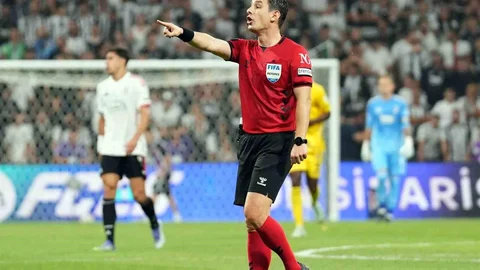 Trabzonspor-Fenerbahçe Maçının Hakemi Belli Oldu