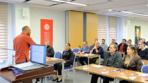 Adana'da Eğitim Programı Düzenlendi