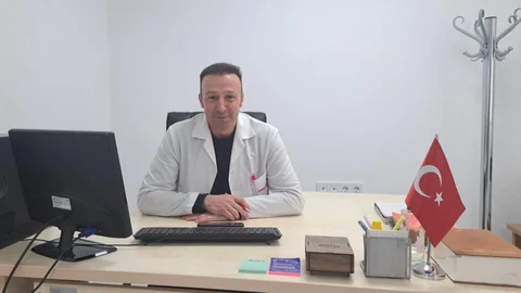 Pandaya Benzeyen Kuzu İnceleniyor